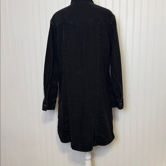 Western | Wrangler black wash denim dress with hand pockets too - Picture 3 of 14